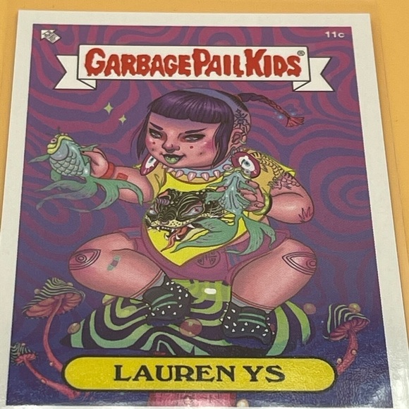 Mini framed Lauren YS 2021 Beyond the Streets Special Edition Garbage Pail Kids - Picture 4 of 7